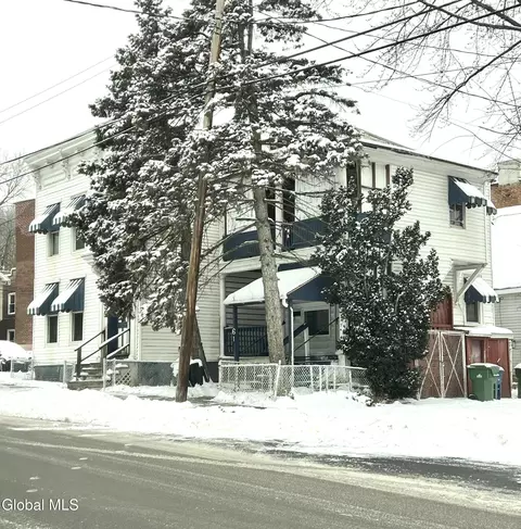 61 Columbia St, Cohoes, NY 12047