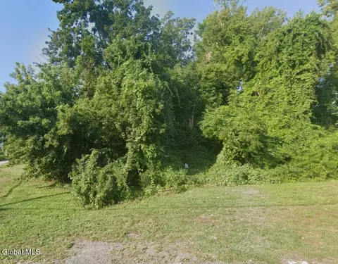 100-104 3rd Ave, Albany, NY 12202