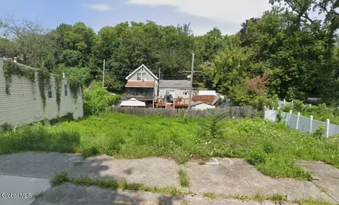 100 Alexander St, Albany, NY 12202