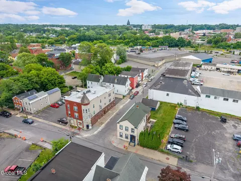 View/Area - 206 Front St, Schenectady, NY 12305 photo 1 of 3