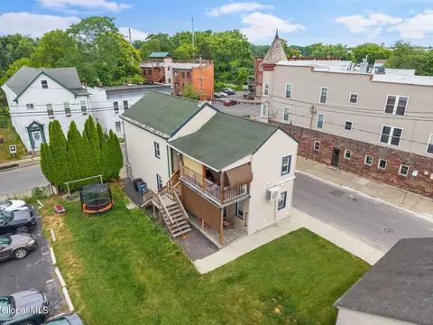 View/Area - 206 Front St, Schenectady, NY 12305 photo 2 of 3
