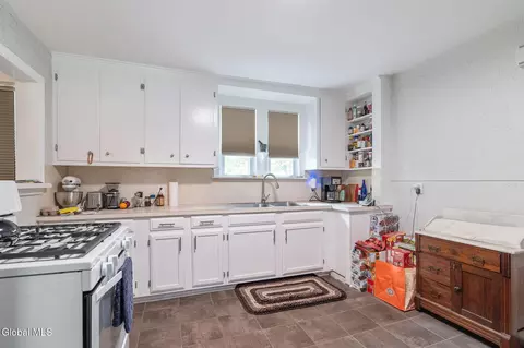 Kitchen - 7 Center St, Schenectady, NY 12302 photo 2 of 3