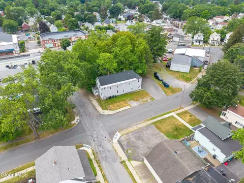 View/Area - 7 Center St, Schenectady, NY 12302 photo 1 of 4