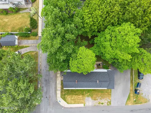 View/Area - 7 Center St, Schenectady, NY 12302 photo 2 of 4