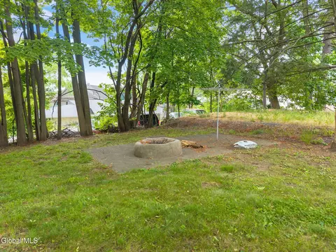 Exterior - 7 Center St, Schenectady, NY 12302 photo 7 of 7