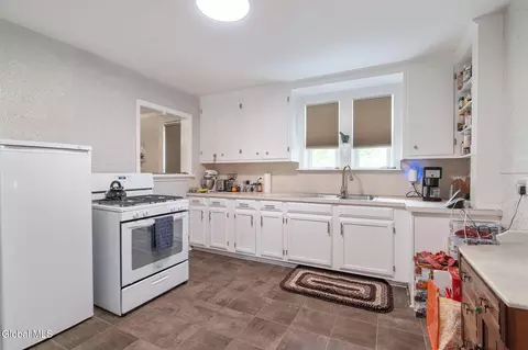Kitchen - 7 Center St, Schenectady, NY 12302 photo 1 of 3