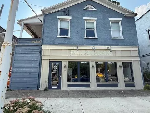 21 Broad St, Schuylerville, NY 12871