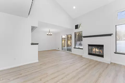 Living - 36 Eton Dr, Slingerlands, NY 12159 photo 3 of 4