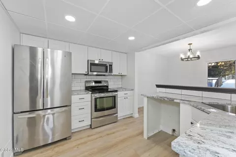 Kitchen - 36 Eton Dr, Slingerlands, NY 12159 photo 2 of 2