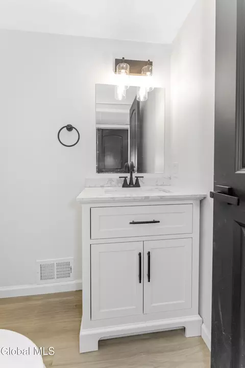 Bath - 36 Eton Dr, Slingerlands, NY 12159 photo 1 of 3