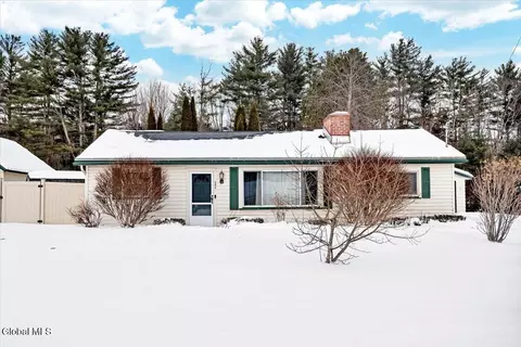 131 Priddle Pt Rd, Gloversville, NY 12078
