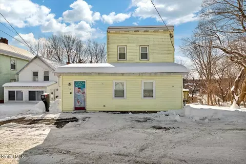 16 Billings Ave, Troy, NY 12180