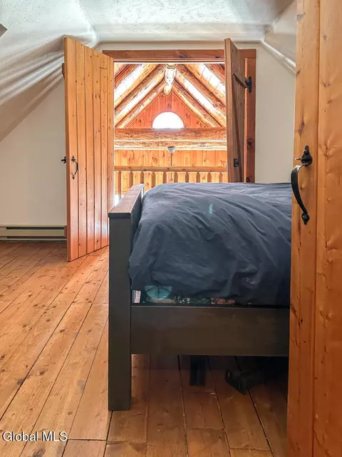 Bedroom - 3563 Echo Bay Ln, Kattskill Bay, NY 12844 photo 6 of 12