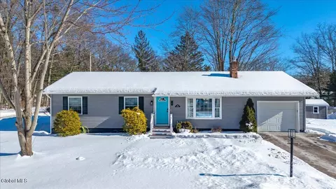 40 Lee St, Ballston Spa, NY 12020