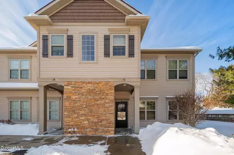 73 Saratoga Rd #15, Schenectady, NY 12302