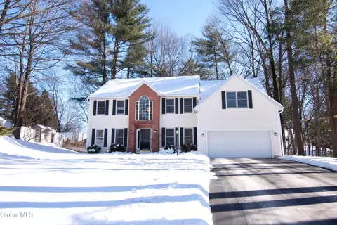 19 Mann Blvd, Clifton Park, NY 12065