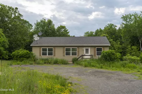 79 Keller Ln, Granville, NY 12832