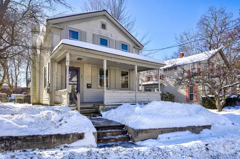 26 Elm St, Warrensburg, NY 12885