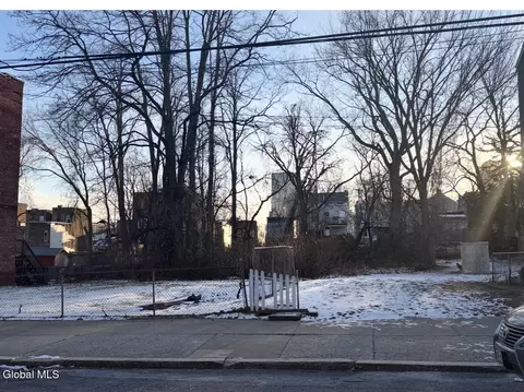 26-28 Second St, Albany, NY 12202