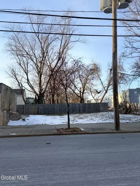 57-59 Lark St, Albany, NY 12202