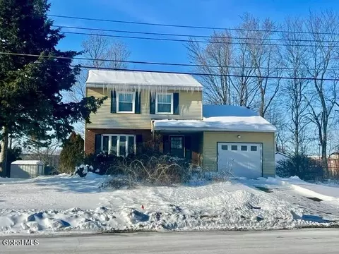 27 Donna Dr, Albany, NY 12205