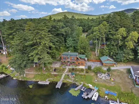 46-48 Dineen Rd, Lake George, NY 12845