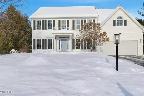 26 Muterfield Ct, Slingerlands, NY 12159