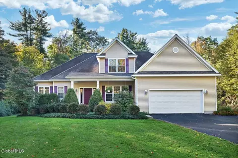 56 Schuurman Rd, Castleton On Hudson, NY 12033