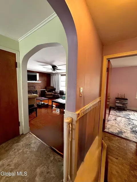 241 Sixteenth St, Schenectady, NY 12306 photo 6