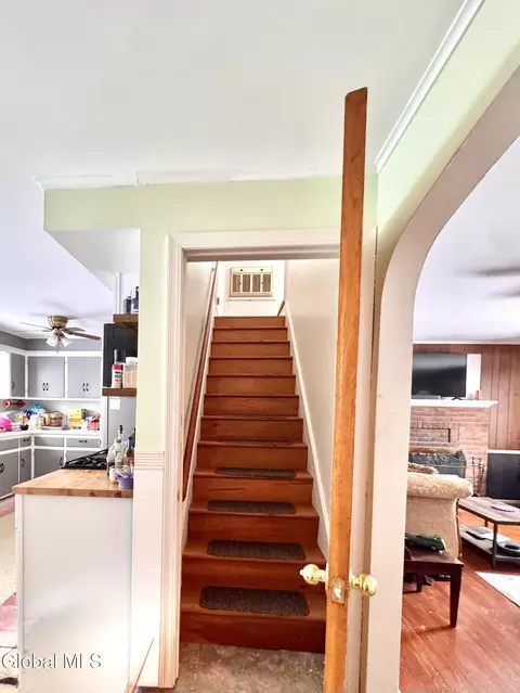 241 Sixteenth St, Schenectady, NY 12306 photo 9