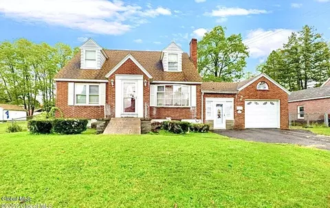 241 Sixteenth St, Schenectady, NY 12306