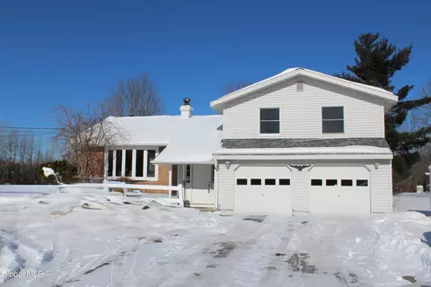 169 Voorhees Rd, Amsterdam, NY 12010