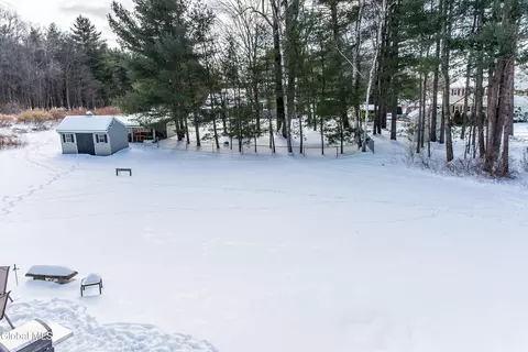 Exterior - 307 Debbie Dr, Schenectady, NY 12306 photo 5 of 5