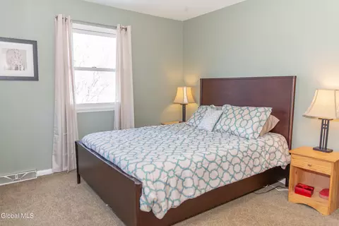 Bedroom - 307 Debbie Dr, Schenectady, NY 12306 photo 6 of 7