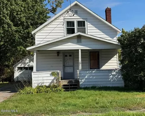 23 Grant St, Massena, NY 13662