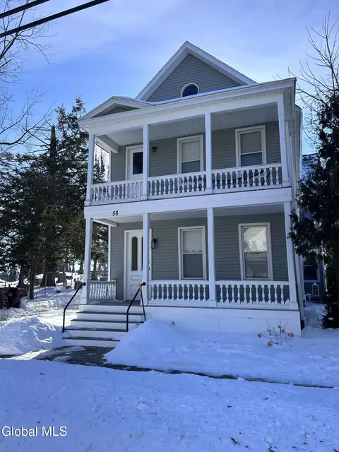 58 Lincoln Ave, Saratoga Springs, NY 12866