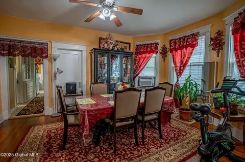 Dining - 1014 Baker Ave, Schenectady, NY 12309 photo 1 of 2
