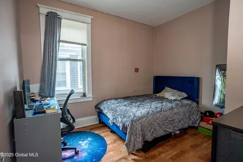 Bedroom - 1014 Baker Ave, Schenectady, NY 12309 photo 4 of 6