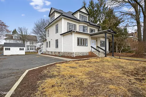 901 Bedford Rd, Schenectady, NY 12308