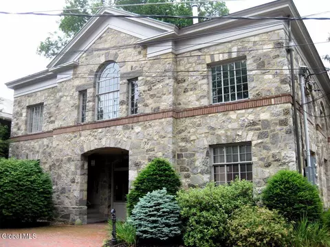 14 Talford Pl UNIT 1, Saratoga Springs, NY 12866