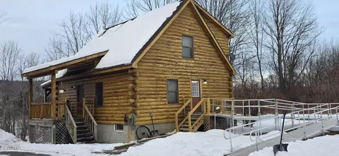 1672 Creek Rd, Esperance, NY 12066