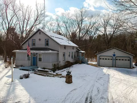 8901 State Route 32, Cairo, NY 12413