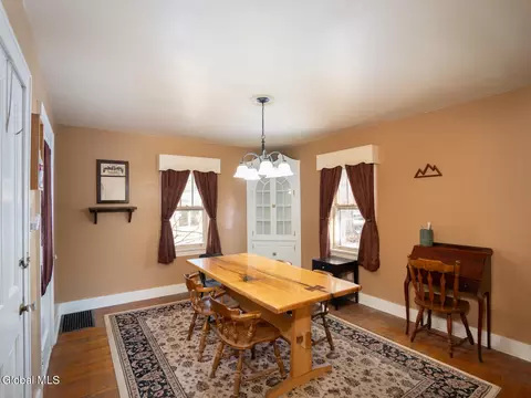 Dining - 9 Willow St, Castleton On Hudson, NY 12033 photo 1 of 1