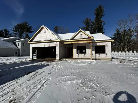 2023 Philomena Dr, Schenectady, NY 12303