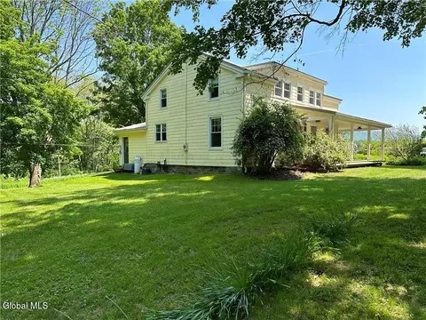 438 County Road 9, Oneonta, NY 13820
