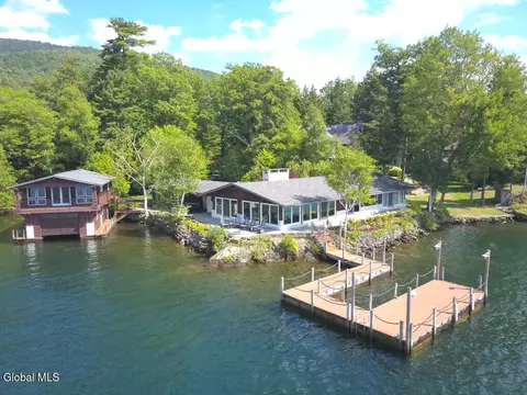 30 Pulver Rd, Queensbury, NY 12804
