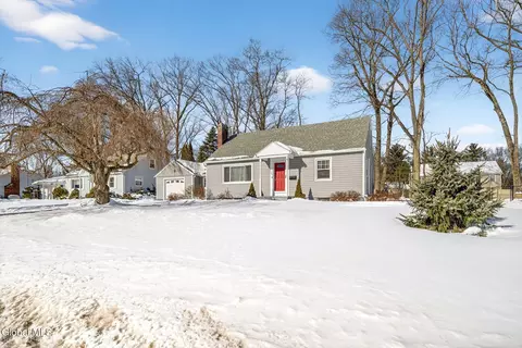 155 Willow Ln, Glenville, NY 12302