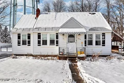 1034 Wallace Ave, Rotterdam, NY 12306