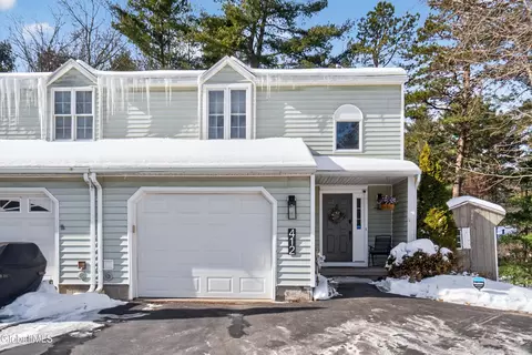 412 Antler Ct, Ballston Spa, NY 12020