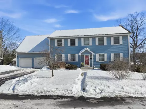44 Western Ave, Ravena, NY 12143